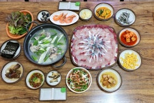 서귀포 방어회 맛집 그래 바로 이거거든요 담백하니 맛있었음 - 제주도맛집 - [제주선일] 제주도 여행 관광 여행코스 숙소 정보 가득 카페 서귀포... 