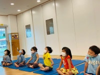 * 요가명상을 했어요(꽃잎1,2반) * - 느티나무 소식 - 느티나무유치원 * 요가명상을 했어요(꽃잎1,2반) *