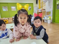 힘찬이친구들과 즐거운 실내놀이시간♡ - 2024년 힘찬이반 - ♡ 아이들의 행복놀이터 장미어린이집 ♡ 힘찬이친구들과 즐거운 실내놀이시간♡