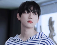 BL, GL 연하공 연상수 조합에서 특히나 미친 개맛도리 설정.gif... 카테고리 BL, GL 연하공 연상수 조합에서 특히나 미친 개맛도리 설정.gif