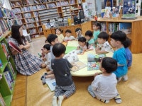 부개 어린이 도서관 다녀왔어요~ - 행사 및 견학사진 - 하늘정원 어린이집 (부평LH2단지) 부개 어린이 도서관 다녀왔어요~