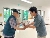 혼자만 간직했던 사진들📸🥰 - 엄마아빠의 사랑방 - 제천실버홈.제천실버홈주간보호 혼자만 간직했던 사진들📸🥰