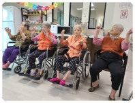 실버체조 프로그램&감각자극 프로그램 - 요양원 일상 - 제천실버홈.제천실버홈주간보호 실버체조 프로그램&감각자극 프로그램