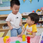 꽃들이들의 상상력이 자라는 시간~✨️ - 꽃들A반(만1세) - 토끼와 당근 어린이집 꽃들이들의 상상력이 자라는 시간~✨️