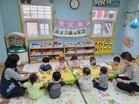 [4月🌈열린👋학부모밀가루점토박사] 손바닥 찍기 - 토당 이야기 - 토끼와 당근 어린이집 토끼와 당근 어린이집