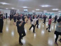 2022년5년유천동현대아파트나인댄스 - 라인댄스영상방 - 2018 신동숙 방송댄스 에어로빅 라인댄스 2022년5년유천동현대아파트나인댄스