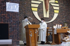 2021년 성목요일 - 본당 앨범 - 성건성당 성건성당