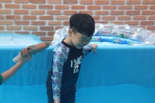 시원한 환타숲 워터파크 💙🔫💦 - ☆푸릇푸릇 잎새반☆ - 자연을 사랑하며 꿈을 키우는 환타랜드숲유치원 시원한 환타숲 워터파크 💙🔫💦