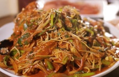 입소문만으로 40년…제련소 시절부터 지켜온 골목 노포의 아구찜 맛집 - ┌‥‥‥ 음식맛요리 - 멋진 세상속 풍경 입소문만으로 40년…제련소... 