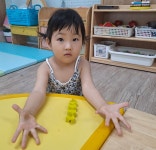 250706~동화(으악 개미 살려) 알록달록 색종이 뱀이랑 놀자 - 숲이랑 책이랑 아이돌봄방 - 자연과 함께 행복한 리더로 키우는 성곡어린이집... 
