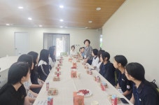 25년 무학여고 재학생들과의 간담회 - 총동창회 이모 저모 - 무학여자고등학교총동창회 25년 무학여고 재학생들과의 간담회