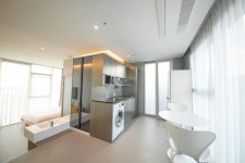 [파우제인제주 테라스C2타입 임대] 새집처럼 리뉴얼한 세련된구조. 빛이 잘들어오는 앞동 (영상첨부) - 직거래*원(1.5)룸 - 방톡 [파우제인제주... 