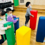 신체-조심조심 걸어요! - 별아반(5세반) - 럭키동래유치원 신체-조심조심 걸어요!