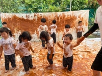 황토놀이 체험🌈🩵 - ◈─…―[행사포토] - 잼 잼 어 린 이 집 잼 잼 어 린 이 집