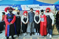 경북도청 노인일자리 생산품 판매 행사 참석 - ▣〓▶ 영주시니어 소식 - 영주시니어클럽 2022. 10. 26.~27. 경북도청 노인일자리 생산품... 