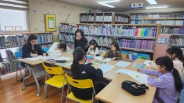 창의미술 - 매주 토요일 오후 1시30분~3시 - 창의미술(토요일반) - 하늘채작은도서관 창의미술 - 매주 토요일 오후 1시30분~3시