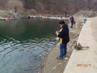 그래도 화도는 조용히 끌고 가겠습니다. - 멋진 송어장소식(10월~4월) - 화도낚시공원 그래도 화도는 조용히 끌고 가겠습니다.