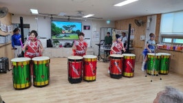 비케이로지텍천안센타 | 제445회 아산 우리집 노인복지센타.. - 공연사진 - 천안색소폰어울림동호회 제445회 아산 우리집 노인복지센타..