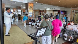 제439회 직산 다나힐요양병원. - 공연사진 - 천안색소폰어울림동호회 제439회 직산 다나힐요양병원.
