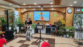 제476 배방 효담실버케어스요양원 - 공연사진 - 천안색소폰어울림동호회 제476 배방 효담실버케어스요양원