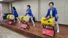 제458회 구성 천안 노인전문 요양병원에서. - 공연사진 - 천안색소폰어울림동호회 제458회 구성 천안 노인전문 요양병원에서.