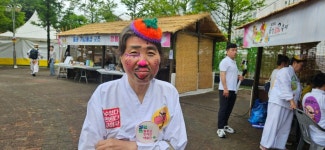 2025년 음성품바축제 품바왕경연대회 본선 철원군 발달장애인 각설이품바 공연단 공연 25. 6. 14 - 각설이품바난타공연단 - 사단법인... 