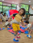 1학기 가족참여활동 : 영아반 1차 2조활동 - 2026 1학기 가족참여활동 - 군포시립 수리동어린이집 1학기 가족참여활동 : 영아반 1차 2조활동