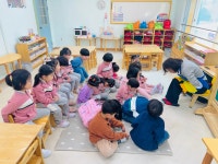 3월 9일 해반 - 코코팡 영어, ＜배구＞ 체육, 주말 지낸 이야기☀️ - 26.해반 - 성저유치원 3월 9일 해반 - 코코팡 영어, ＜배구＞ 체육, 주말... 