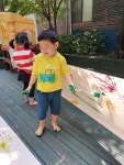 5월 21일 봄꽃 미술 퍼포먼스(3) - 맑은해님반(만3세) - 별그린나라어린이집 5월 21일 봄꽃 미술 퍼포먼스(3)