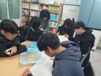 12월2일-학습지도 및 놀이사진 - → 학습지도 및 놀이 - 시등지역아동센터 12월2일-학습지도 및 놀이사진