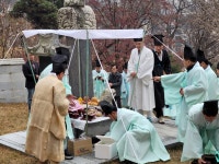 05일 모은공 휘 인자립자 선조님 향제 사진 입니다...........1 - 모은공 휘 인립 및 후손 사진방 - 성주이씨 사진방 2025.음10.05일 모은공 휘... 