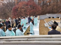 05일 모은공 휘 인자립자 선조님 향제 사진 입니다...........1 - 모은공 휘 인립 및 후손 사진방 - 성주이씨 사진방 2025.음10.05일 모은공 휘... 