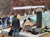 05일 모은공 휘 인자립자 선조님 향제 사진 입니다...........1 - 모은공 휘 인립 및 후손 사진방 - 성주이씨 사진방 2025.음10.05일 모은공 휘... 