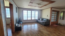 (경남고성부동산)삼산면/바닷가마을,넓은텃밭과 마당,창고,깔끔한 주택매매/ 1,079제곱미터(326)/1억6천만원... 