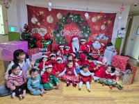 🎅🏻🎄즐거운 성탄절이예요🎄🎅🏻 - 딸기 행사 앨범 - 오포 딸기어린이집 🎅🏻🎄즐거운 성탄절이예요🎄🎅🏻