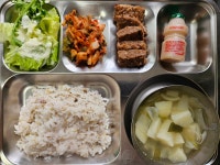 2023년 12월 26일 식단사진 - 식단사진 - 사회복지법인 운가자비원 운가데이케어센터 2023년 12월 26일 식단사진