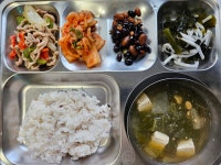 2023년 12월 28일 식단사진 - 식단사진 - 사회복지법인 운가자비원 운가데이케어센터 2023년 12월 28일 식단사진