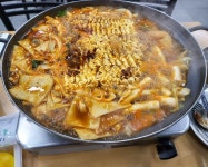 [서울 신당동맛집] 신당역 8번출구 ＜마복림떡볶이＞의 추억, 신당동의 전설, 떡볶이거리, 서울 향토음식, 춘장이 비결 - 서울한양 맛집... 