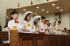 첫 영성체 축하합니다. - † 본당소식 - 천안용곡동성당 첫 영성체 축하합니다.