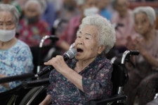 25(목)🎵실버예술단 초청공연/ 전남밀알복지재단 밀알사랑노인요양원(여수요양원,여수요양병원) - 요양원 소식 - 밀알사랑노인요양원... 