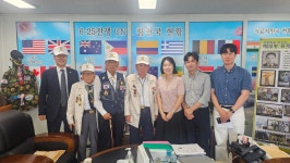 서울시청 복지정책과 과장 및 팀장 방문 - 서울지부 - 대한민국6.25참전유공자회 서울시 지부 서울시청 복지정책과 과장 및 팀장 방문