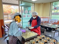 갈매경로식당 시니어 히어로 단원! 과 함께 - 사진첩 - 갈매사회복지관 갈매경로식당 