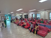 31일 웃음치료 시간 - 효나누리의 프로그램 내용 - 고흥효나누리복지센터 31일 웃음치료 시간
