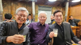 강북삼각산 신년모임(옛날농장) - 동기들 최근사진 - 경동고등학교 29회 동창회 강북삼각산 신년모임(옛날농장)