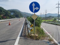 경북 / 국도28호선 의성 봉양 화전지구 2개소 도로시설물 방초매트 시공 1.(방초,식생매트) - 방초매트 - 방초,식생매트,식생토낭 시공 경북... 