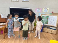 기쁨반-🌞특성활 수업 - 영어 - 유아2학년 사랑반/기쁨1반 - 성마르코유치원 기쁨반-🌞특성활 수업 - 영어