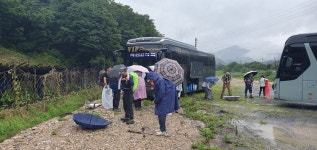 진주자연 산악회 성봉 - 신동봉 - 12폭포 우중산행을 하였습니다 - 타 산악회 앨범 - 산이좋와요 진주자연 산악회 성봉 - 신동봉 - 12폭포... 