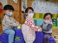 열매반 4월1주 놀이활동2 - 2022년 열매반 앨범 - 꼬망세하바어린이집 열매반 4월1주 놀이활동2