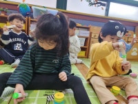 10월 4주 우주,햇님 퍼니큐 활동 모습입니다.🎸 - 어린이집 소식 - 똑똑어린이집 10월 4주 우주,햇님 퍼니큐 활동 모습입니다.🎸