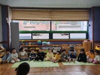 10월 4주 우주,햇님 퍼니큐 활동 모습입니다.🎸 - 어린이집 소식 - 똑똑어린이집 10월 4주 우주,햇님 퍼니큐 활동 모습입니다.🎸